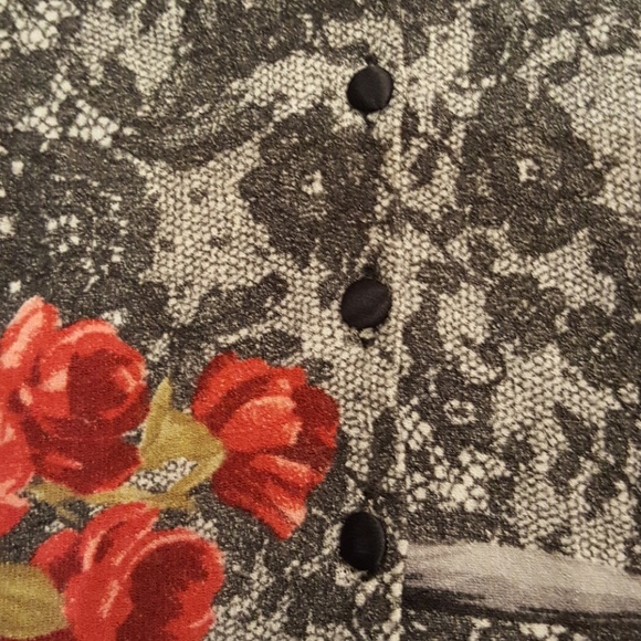 Blumarine lace and roses printed top - size Medium - Picture 4 of 7